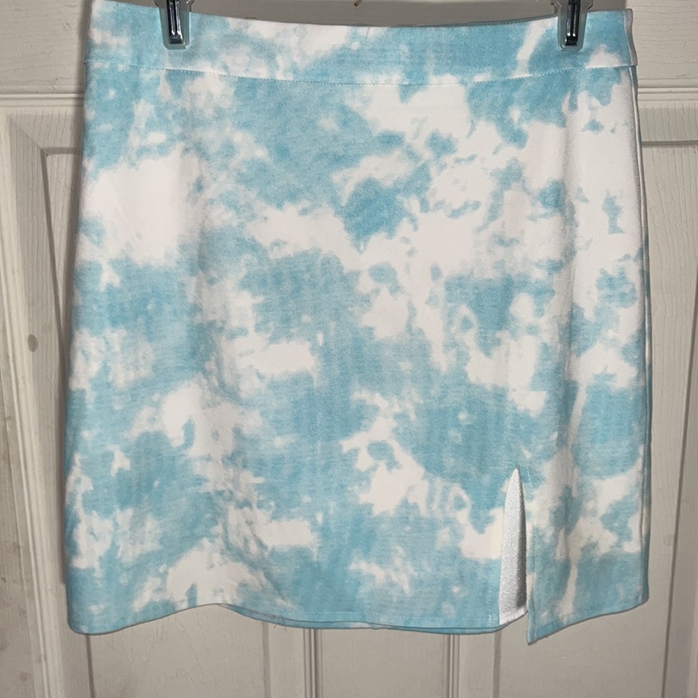White Fox Boutique Sky Blue Mini Skirt Halter Top 2 Piece Set - Picture 7 of 11